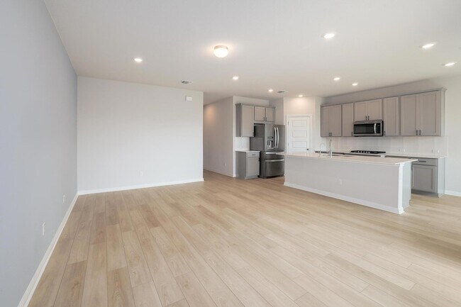 Building Photo - 308 Palo Brea Lp