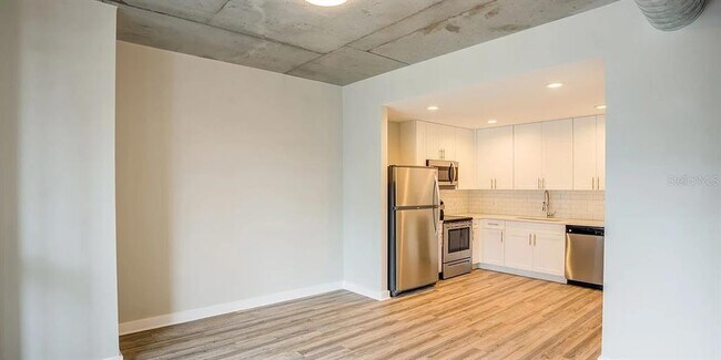 Building Photo - 55 W Church St