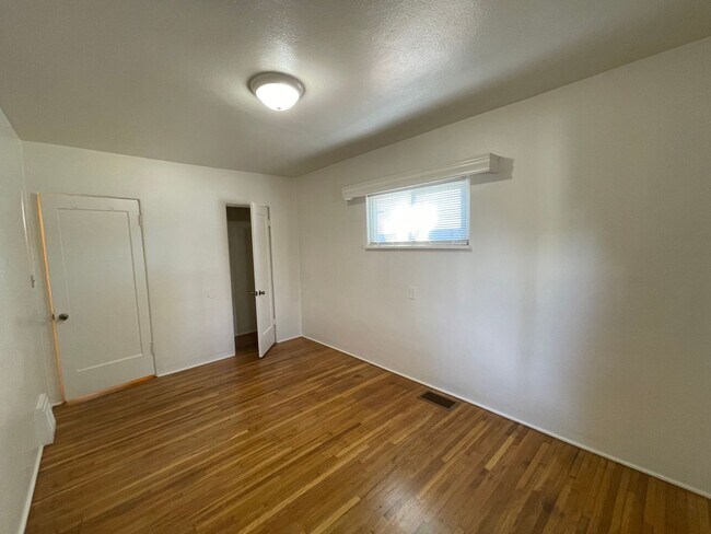 Building Photo - Shadle Area