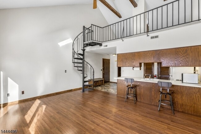 Building Photo - 2 Squaw Valley Ct