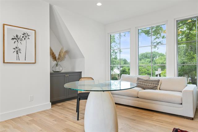 Building Photo - 2212 Ridge Crest Dr