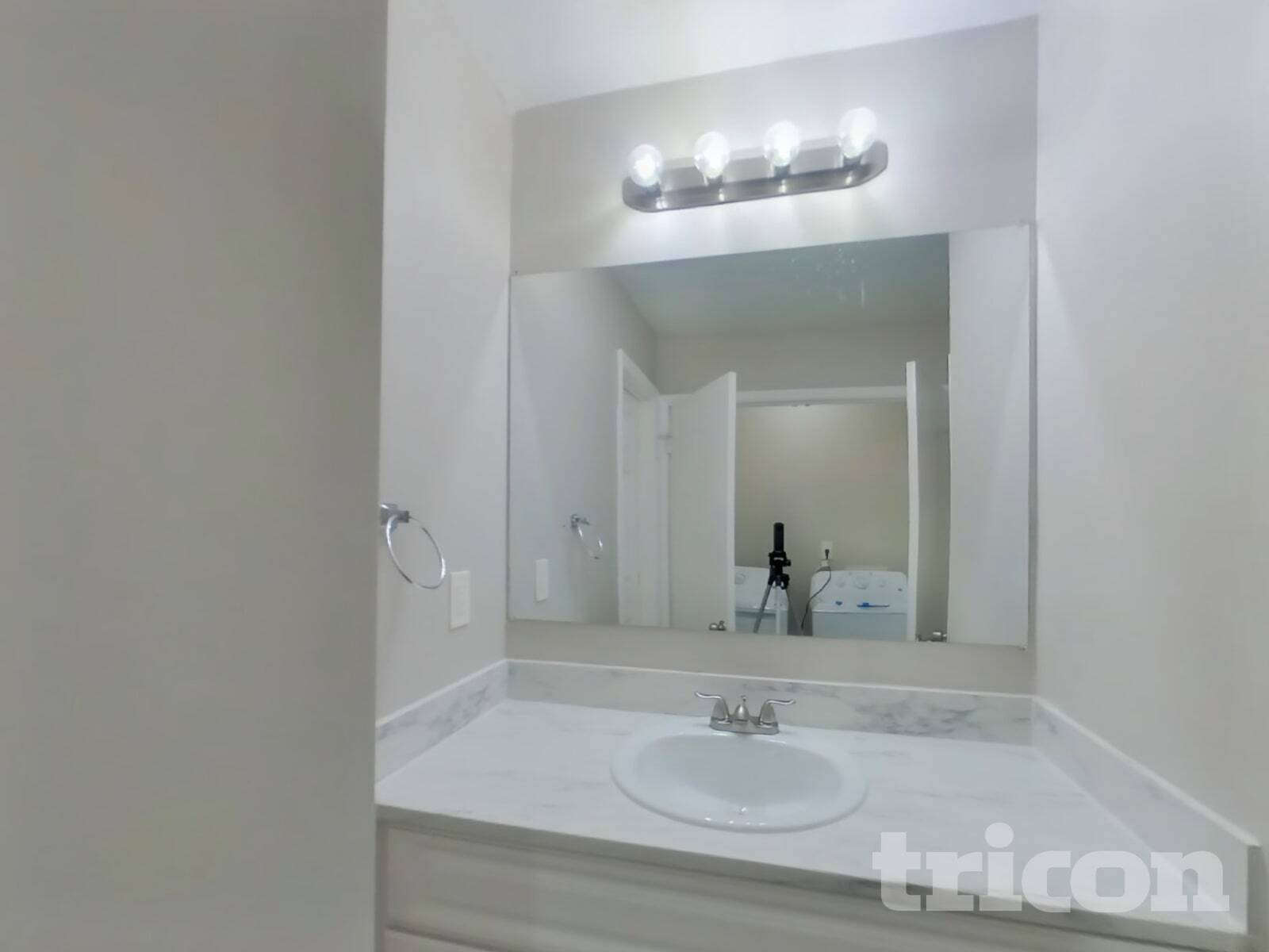 Building Photo - 236 Independence Dr