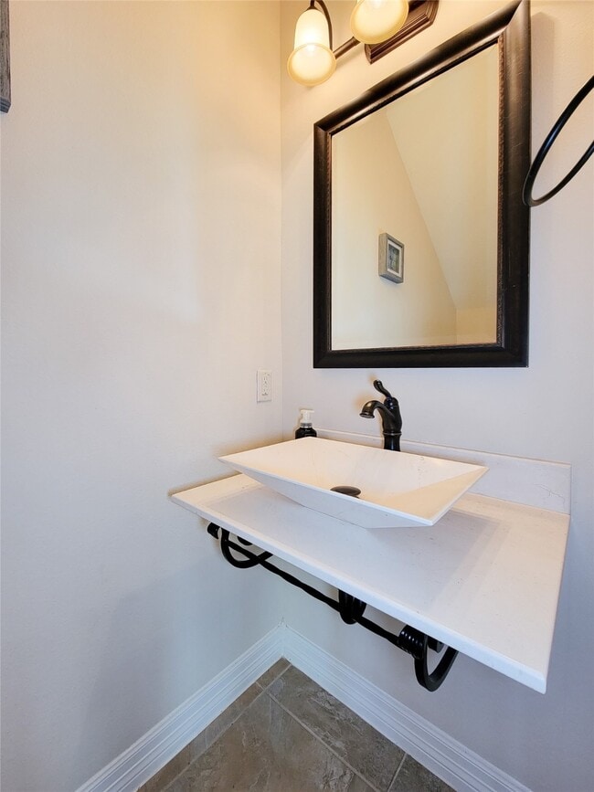 Building Photo - 2822 Ember Pass Ln