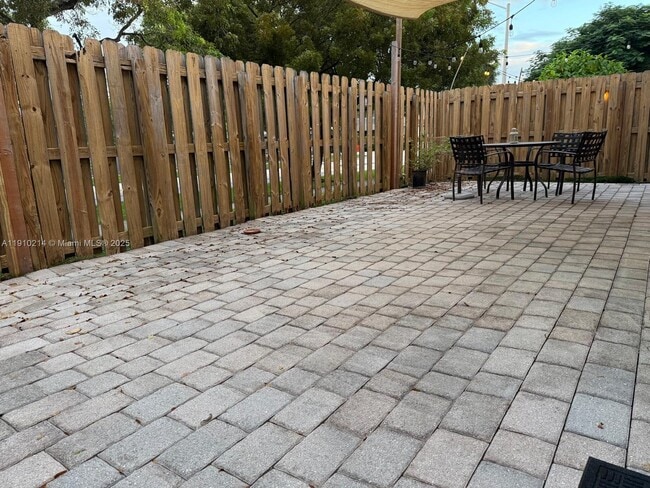 Building Photo - 8675 NW 109th Ct