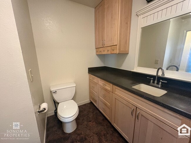 Building Photo - 429 Bernice Ln