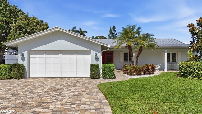 Building Photo - 1590 Sandpiper St