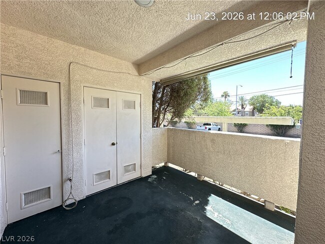 Building Photo - 4873 S Torrey Pines Dr