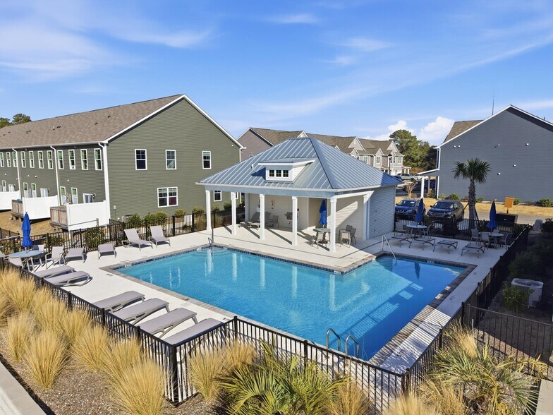 Pool - 6668 Lemon Ln