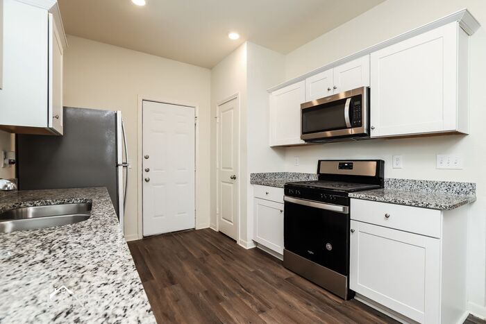 Building Photo - 5102 Dawn Break