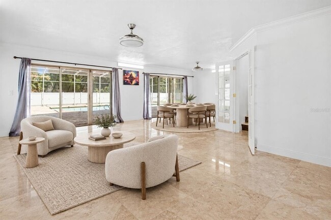 Building Photo - 433 Pelican Bay Dr