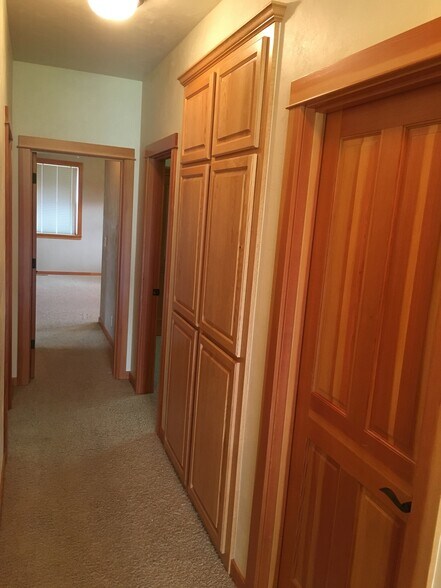 Building Photo - 91351 Donna Rd