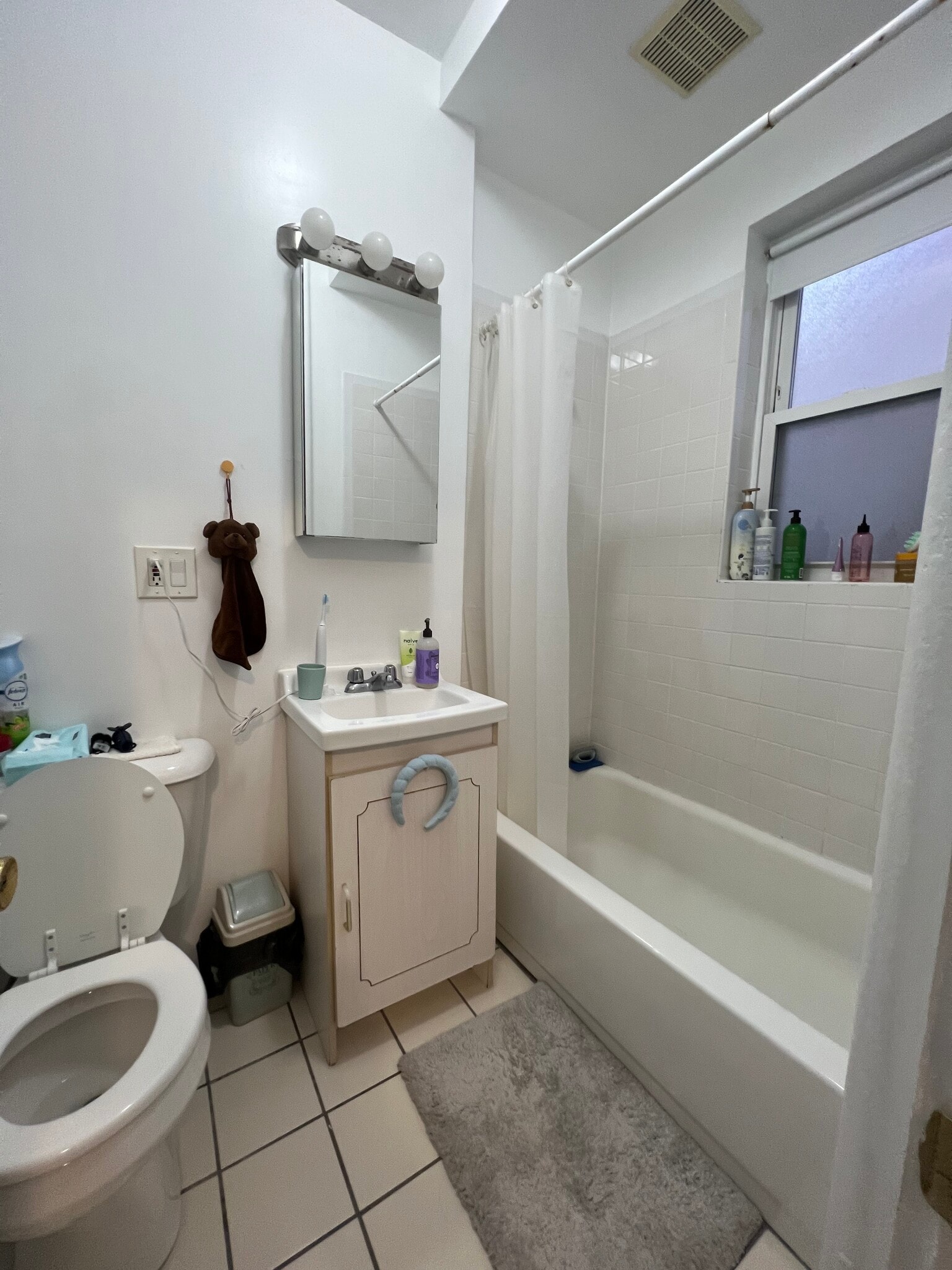 Building Photo - 111 Norway St