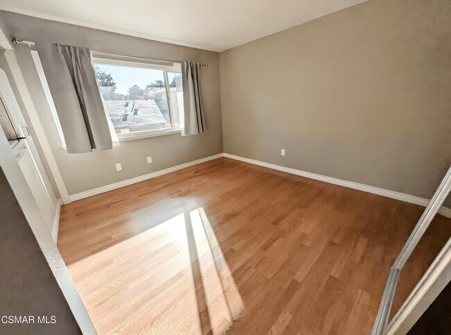 Building Photo - 28713 Conejo View Dr