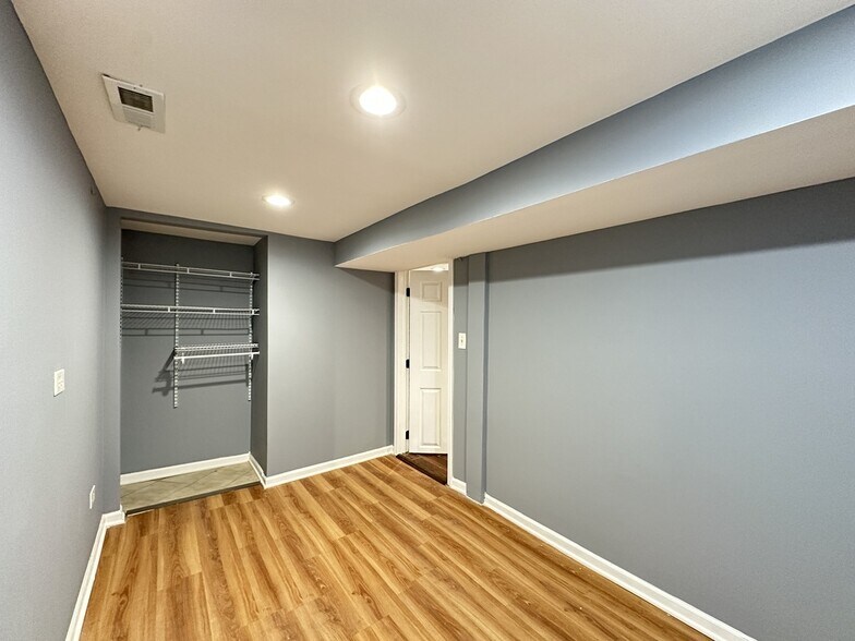 Building Photo - 2317 N Keeler Ave