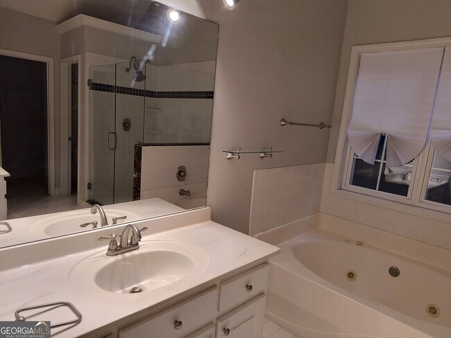 Building Photo - 4003 Rosewood View Dr