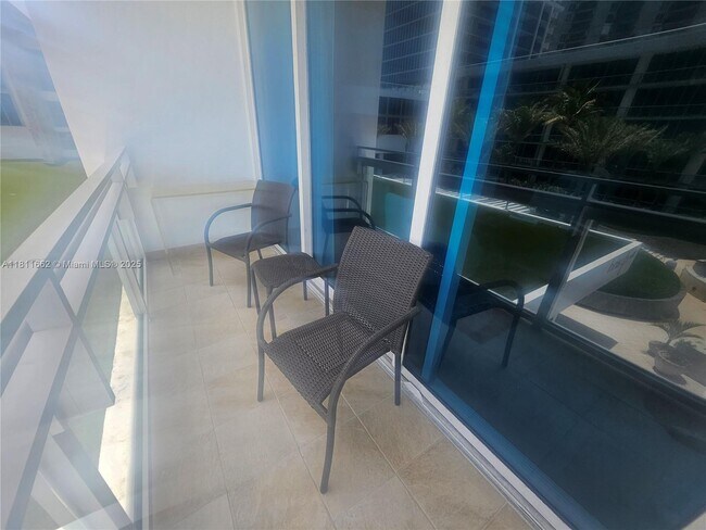 Building Photo - 6801 Collins Ave