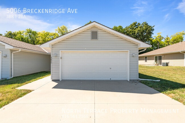 Building Photo - Use your RENT SPECIAL to lower your monthl...