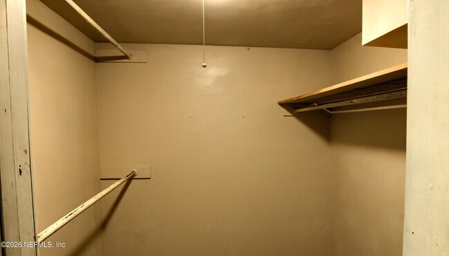 Building Photo - 1370 Labelle St