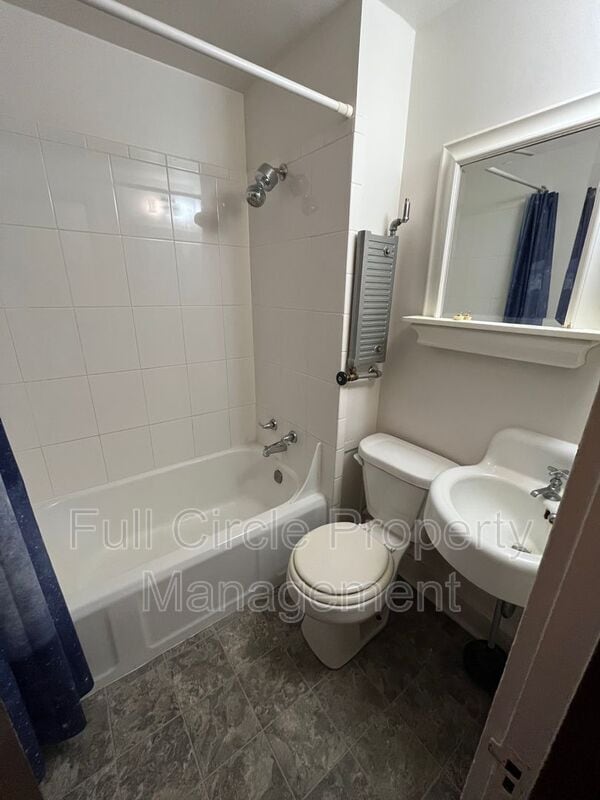 Building Photo - 2419 F St