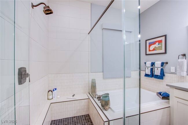 Building Photo - 10960 Merito Ct