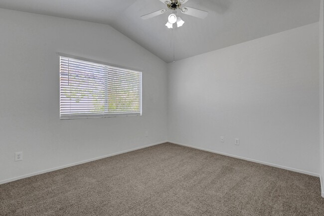 Building Photo - 193 Chadwell Ct