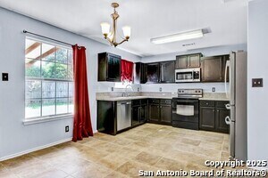 Building Photo - 1007 Cat Mesa