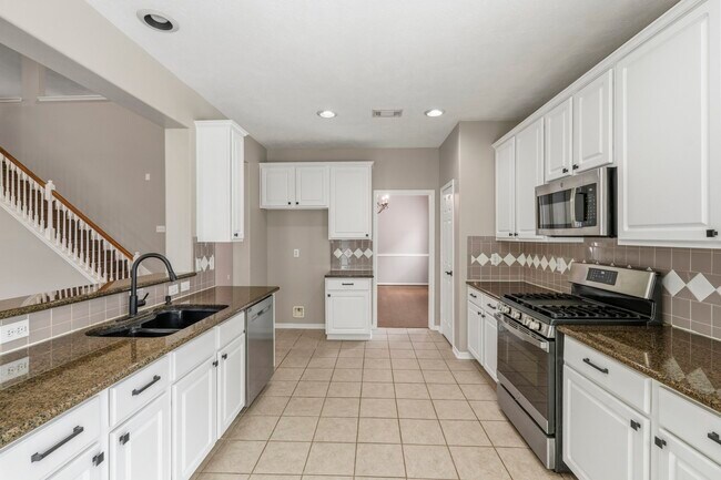 Building Photo - 3007 Eagle Lake Dr