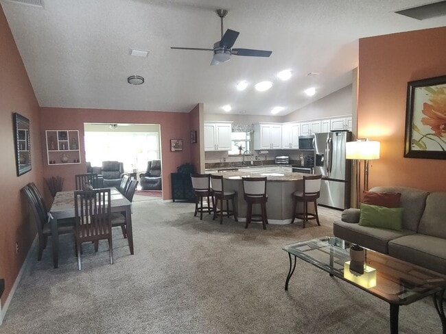 Building Photo - Furnish Single Family Home in The Villages