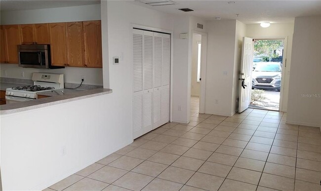Building Photo - 1321 Fettler Way