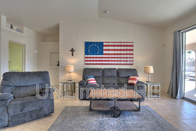 Building Photo - 304 Acoma Blvd S