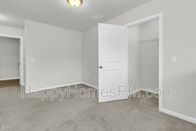 Building Photo - 9678 Roseberry St
