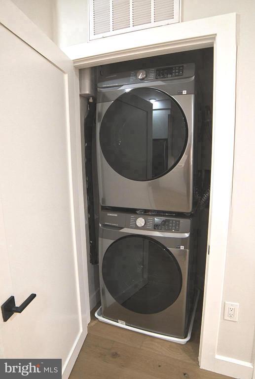 Building Photo - 1208 M St NW