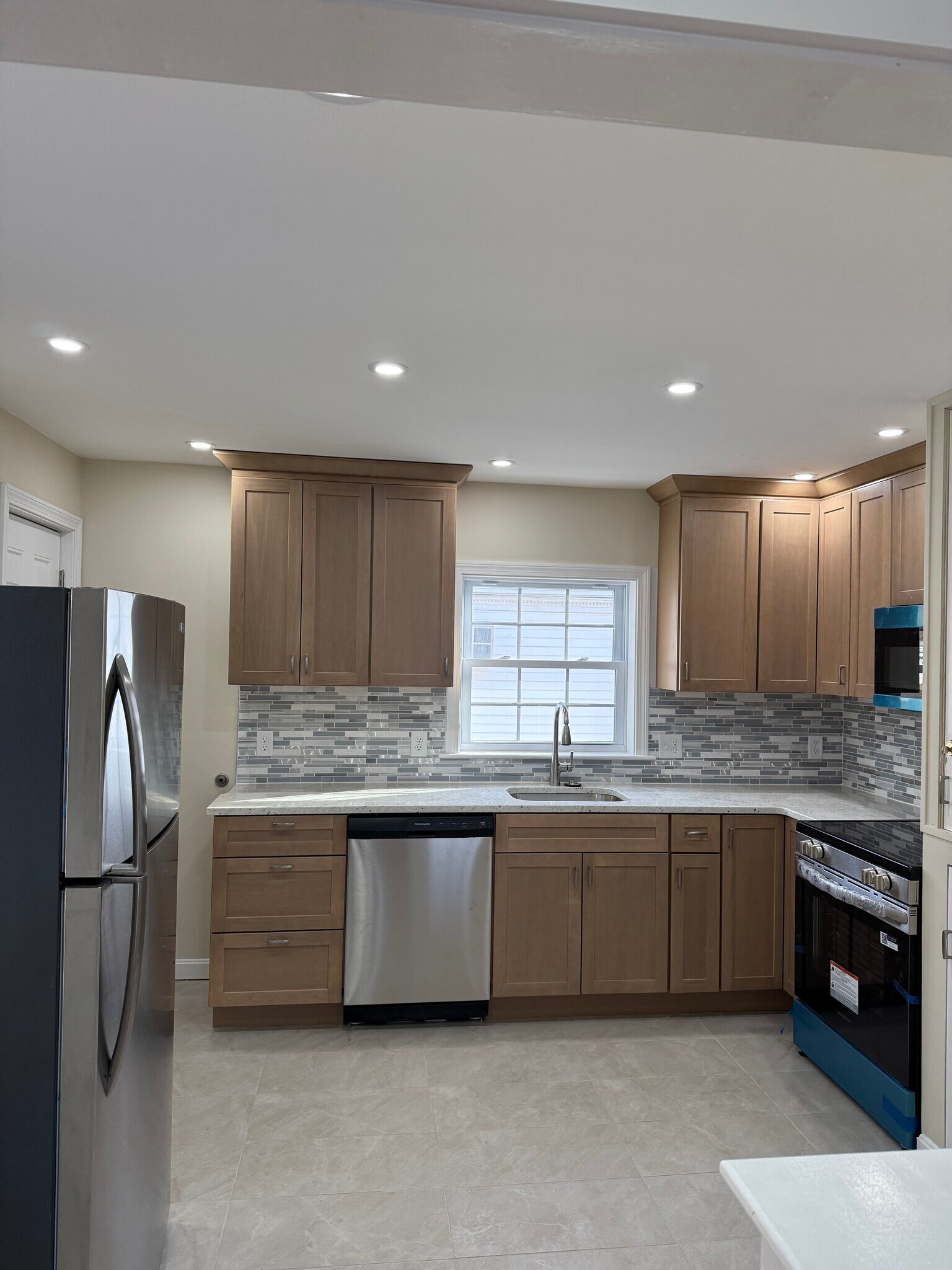 Building Photo - 3 Heath St