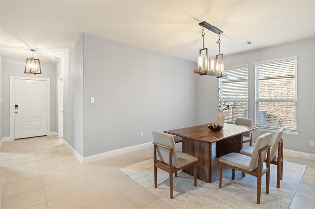 Building Photo - 10813 Culberson Dr