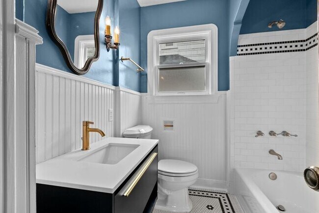 Building Photo - Stunning Air Conditioned 1931 Tudor in Coveted Admiral w/ Views