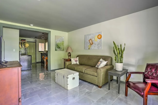 Building Photo - 797 Eileen Ln