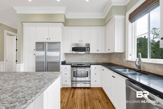 Building Photo - 32491 Water View Dr E