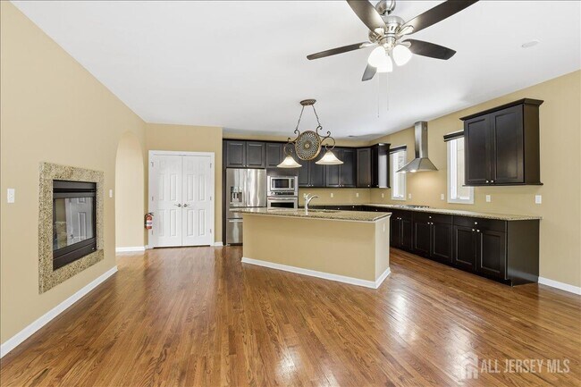 Building Photo - 86 Davinci Dr