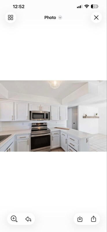 Building Photo - 1488 Ashcroft Ave