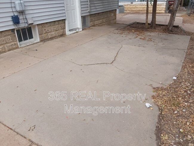 Building Photo - 1822 7th Ave