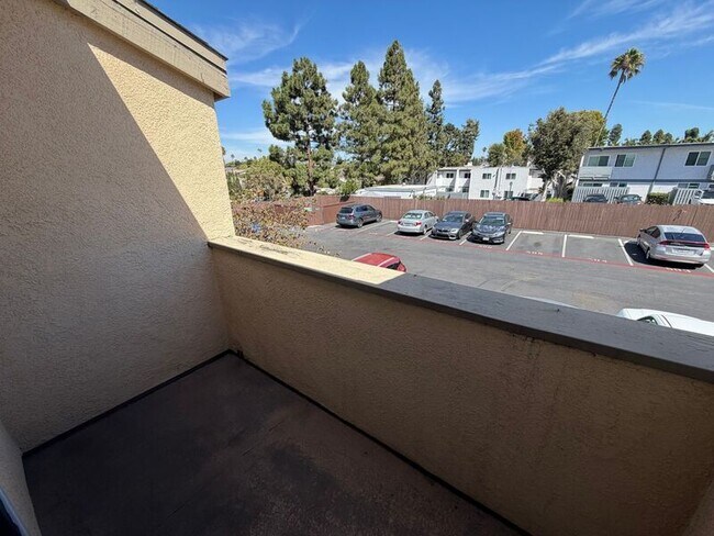 Building Photo - 5402 Balboa Arms Dr