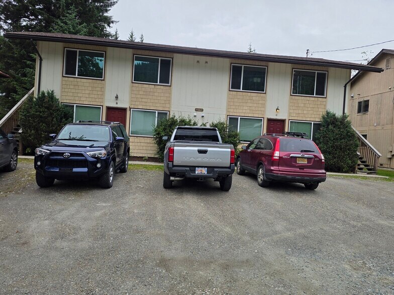 Building Photo - 4025 Delta Dr