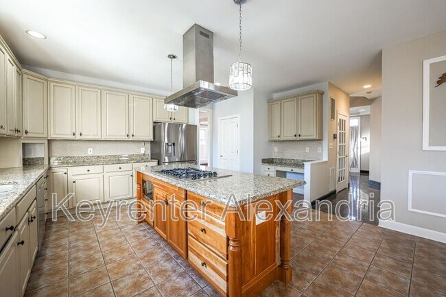 Building Photo - 13568 Heritage Farms Dr