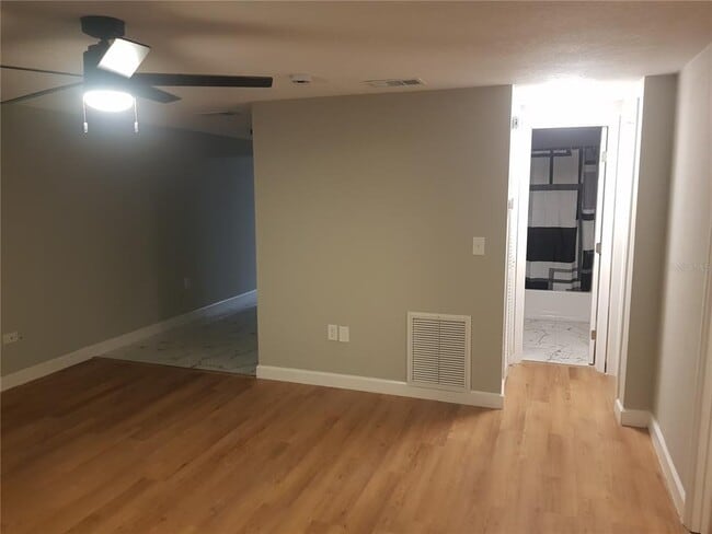 Building Photo - 311 58th Ave E