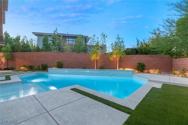 Building Photo - 19 Garden Rain Dr
