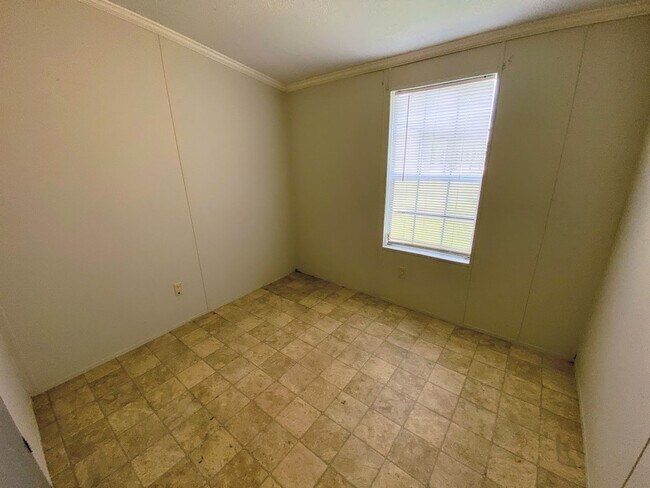 Building Photo - Convenient Bell City Rental | Just Minutes from the Helms Road LNG Park & Ride