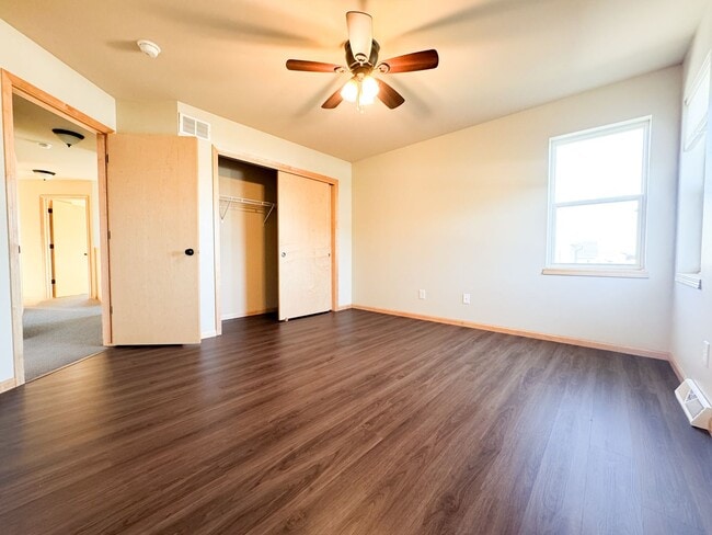 Building Photo - 1139 Cathedral Point Dr