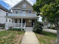 Building Photo - 289 Thacher St