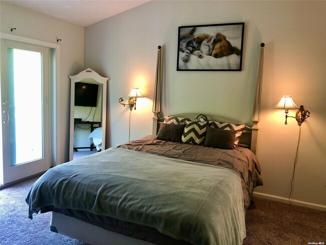 Building Photo - 902 Willow Pond Dr