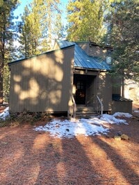 Building Photo - Furnished Cabin in Black Butte Ranch